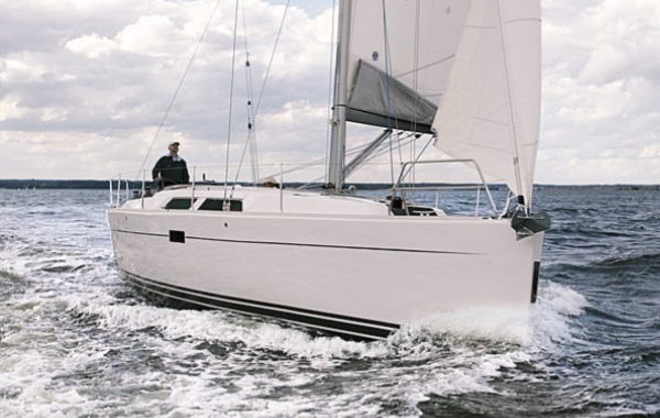 Hanse 400 at sail